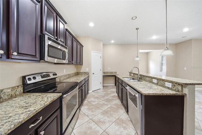Building Photo - 12125 Streambed Dr