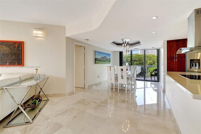 Building Photo - 4000 Island Blvd