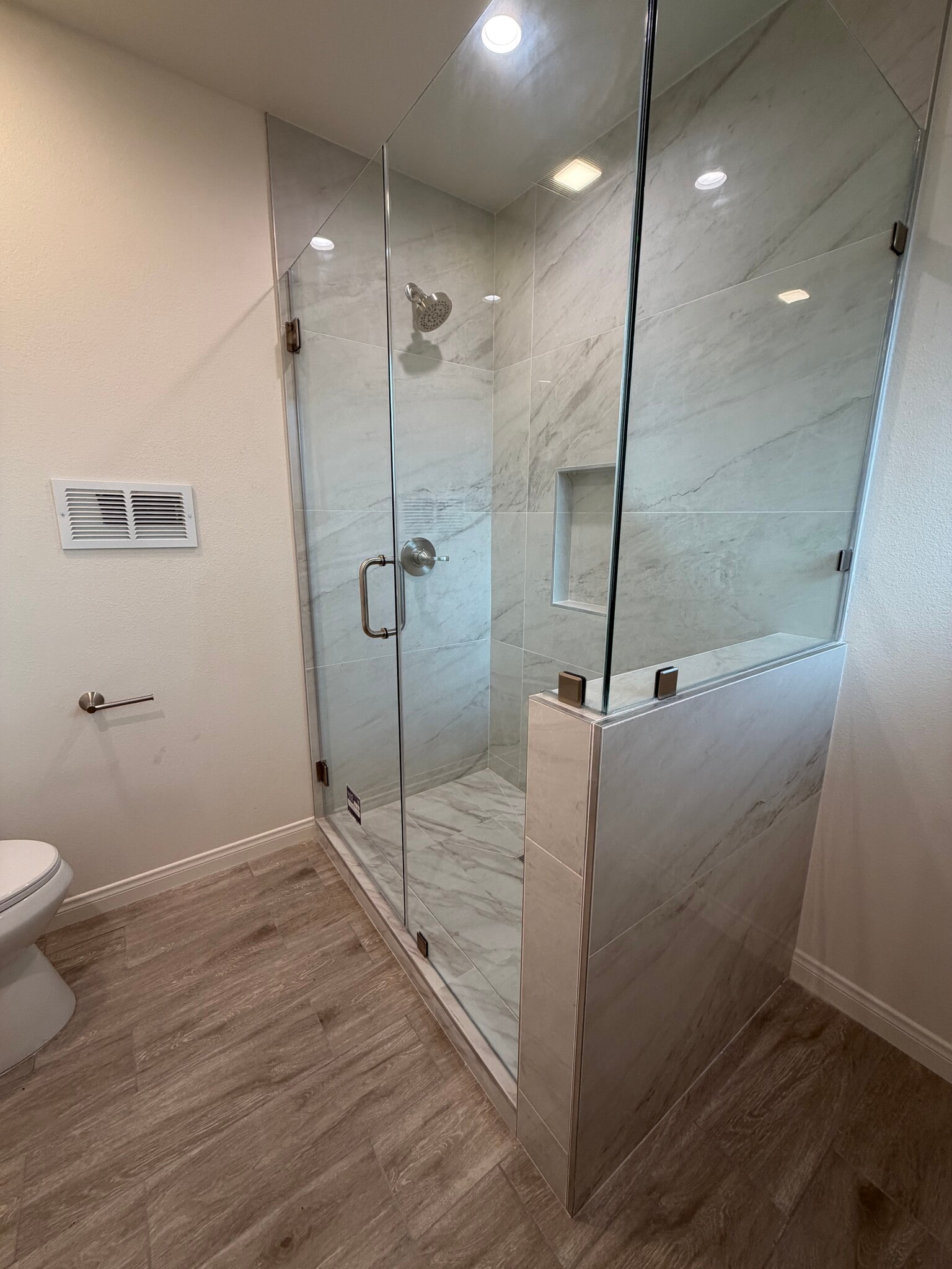 Bathroom - 223 E Colorado Blvd