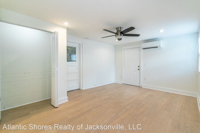 Building Photo - 4 br, 2 bath House - 1103 14th Ave. N