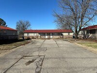 Building Photo - 8022 US-271