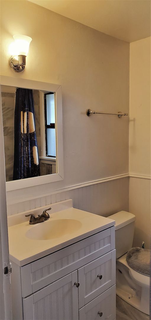 Building Photo - House For RENT:  Historic North Everett 2 ...