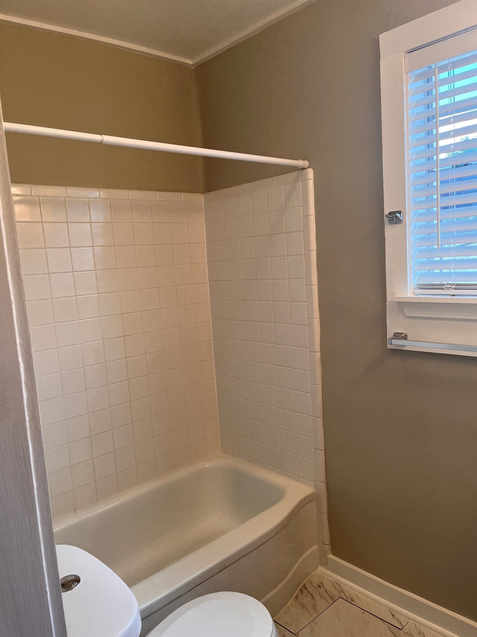 Bathroom - 710 W Canal St