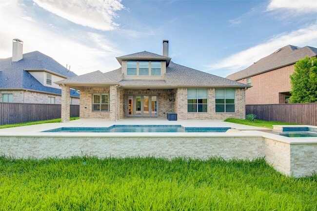 Building Photo - 158 N Almondell Way