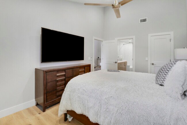 Building Photo - 104 Sea Oats Dr