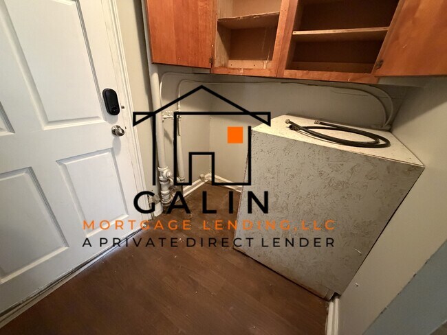 Building Photo - 8 Del Mar Cir