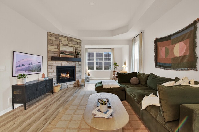 Building Photo - W204N1763 Laurel Pl