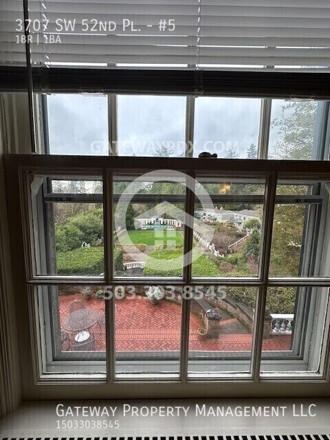 Building Photo - 3707 SW 52nd Pl