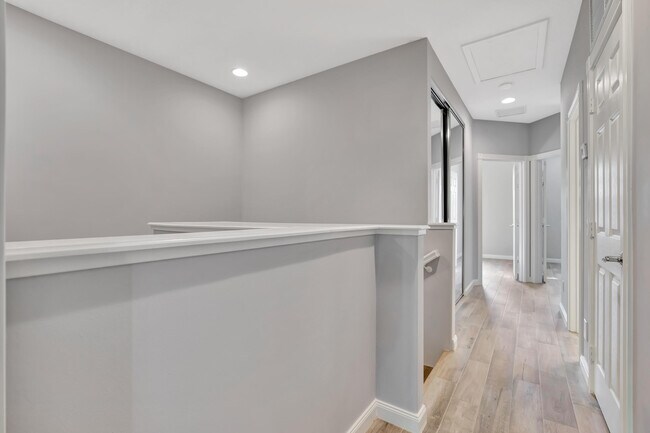 Building Photo - 2873 E Community Dr