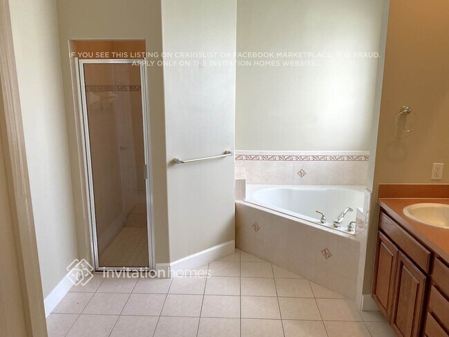 Building Photo - 518 Gancedo St SW