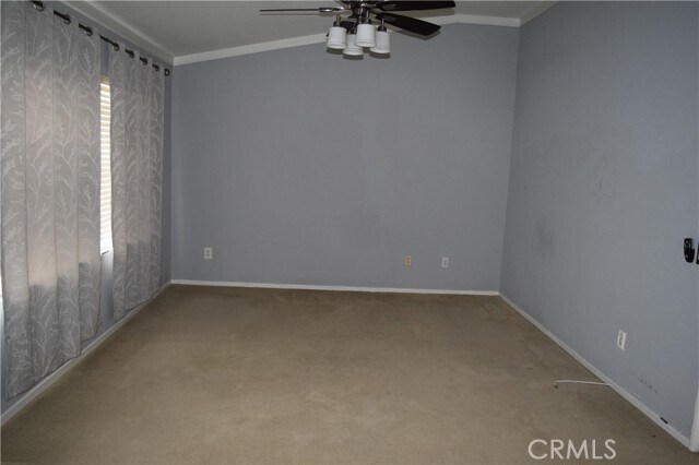 Building Photo - 573 E Stephanie Dr