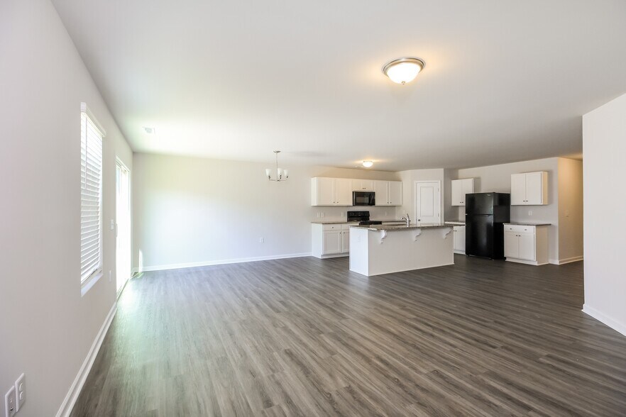 Building Photo - 2904 Ember Brook Ct