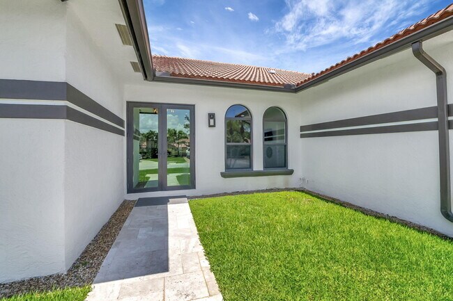 Building Photo - 10099 Canoe Brook Cir