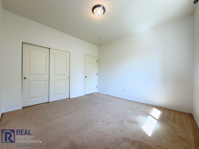 Building Photo - 18658 SW Hideo Ct