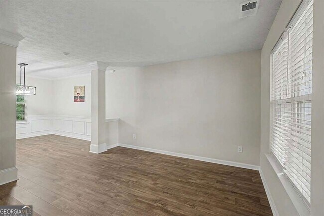 Building Photo - 1590 Waterway Pl SW