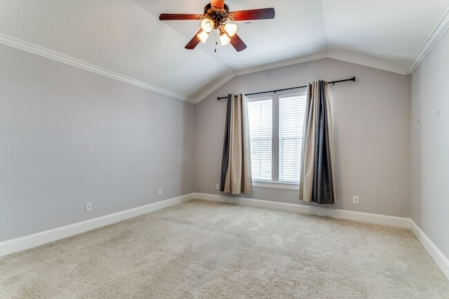 Building Photo - 1600 Abrams Rd