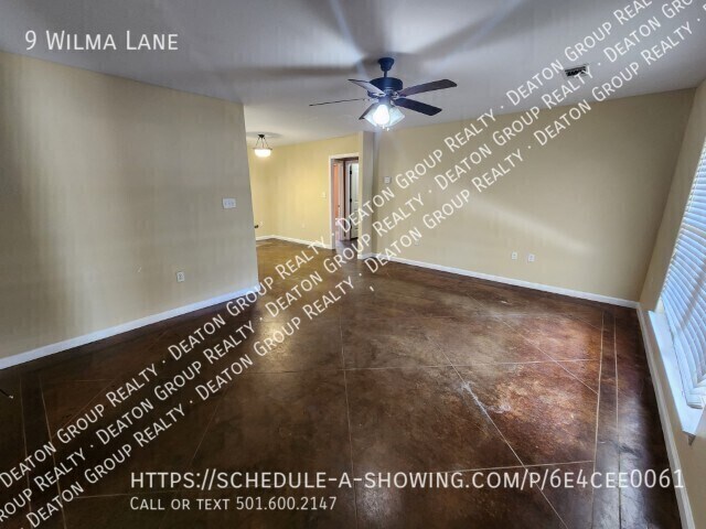 Building Photo - 9 Wilma Ln