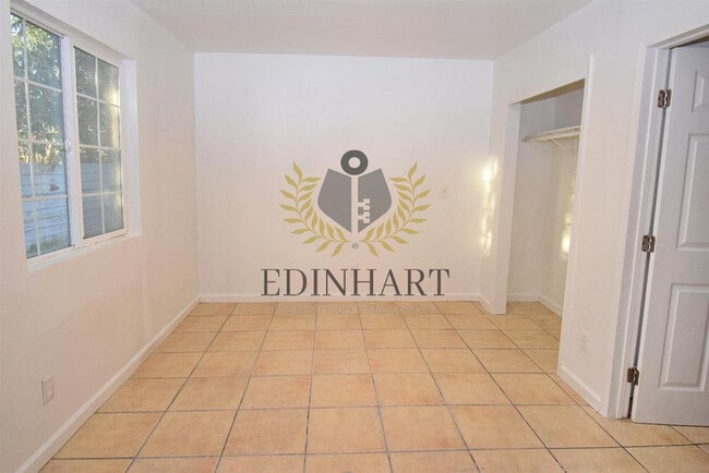 Building Photo - 3631 E Dwight Way