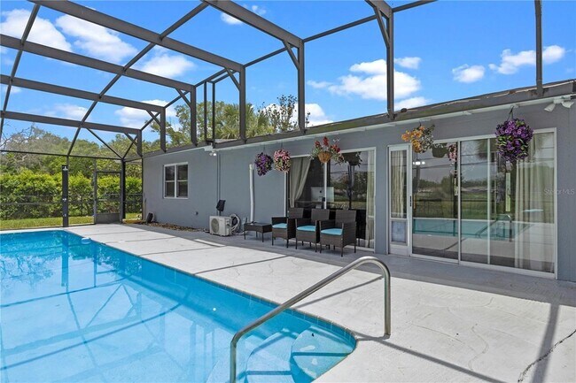 Building Photo - 2622 Hibiscus Ct