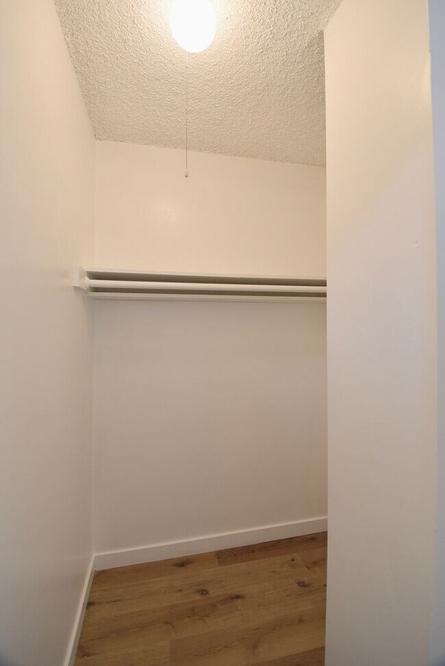 Building Photo - 5440 Quakertown Ave