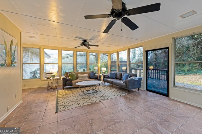 Building Photo - 2984 Blackberry Ln