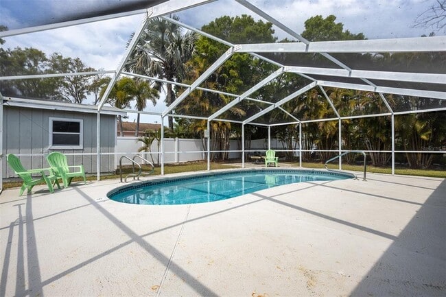 Building Photo - 711 Bayshore Dr