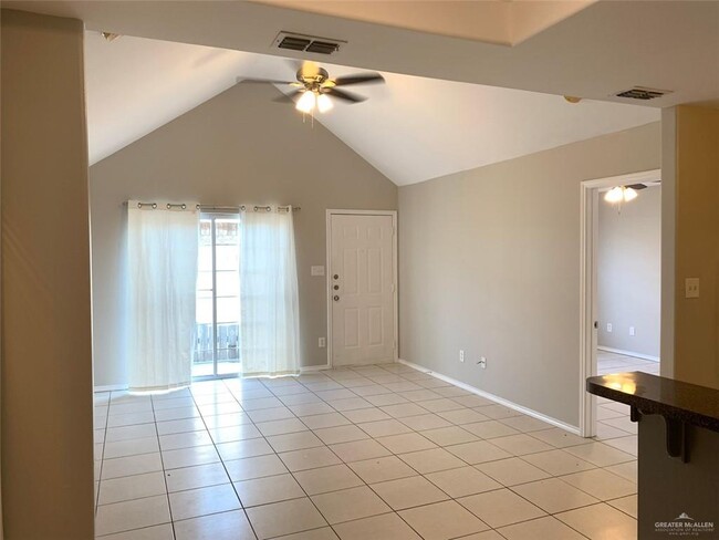 Building Photo - 2714 Ringold Cir