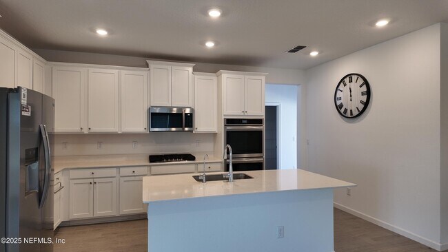 Building Photo - 74 Bevins Ln