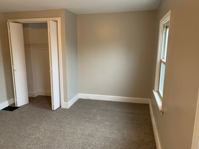 Building Photo - 2 Bedroom Home Near Downtown Carlisle