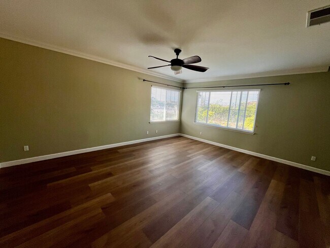 Building Photo - Carlsbad 4 bedroom Stunner on Cul-de-sac w...