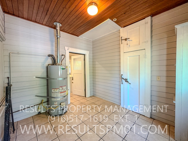 Building Photo - Charming Home in Auburn Coming Soon!