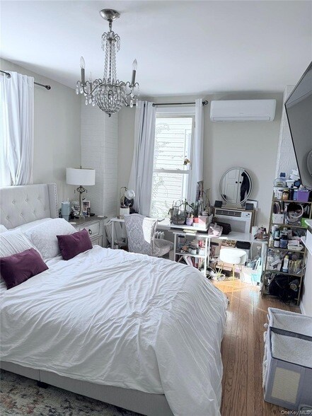 Building Photo - 255 Quincy Ave