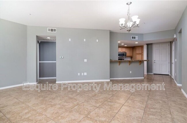 Building Photo - 243 Riverdale Ct