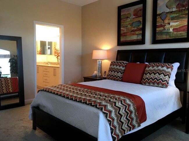 Building Photo - 6640 7th Ave Cir W