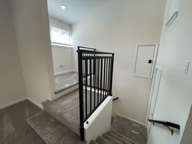 Building Photo - Lafayette home, great location!