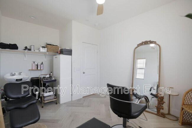 Building Photo - 30463 Ridgely Way