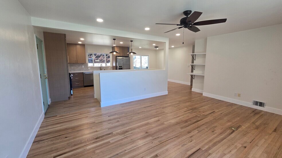 Building Photo - 2934 S Zurich Ct