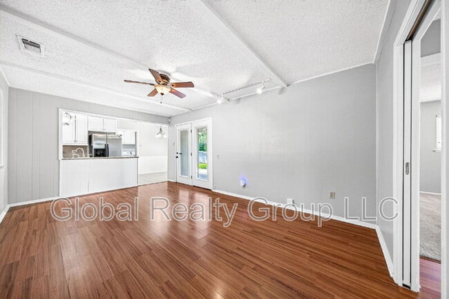Building Photo - 412 Cordoba Dr