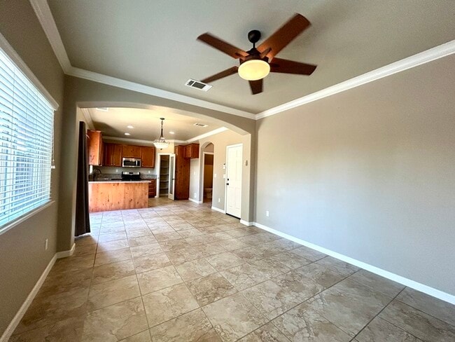 Building Photo - Beautiful 3 Bedroom 2.5 Bathroom in Gated ...