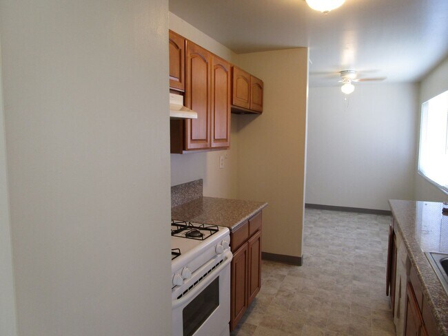 Building Photo - 124 San Carlos Ct