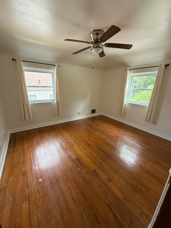 Building Photo - 4221 Tuxey Ave