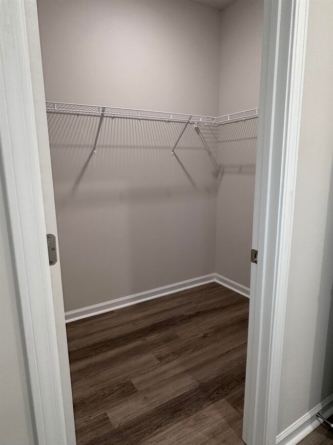 Building Photo - 5175 Yellowstone Dr