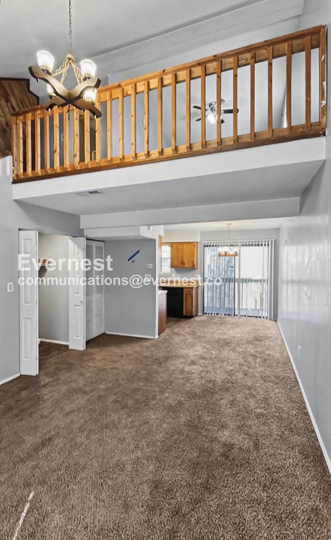 Building Photo - 3309 Pinewood Terrace