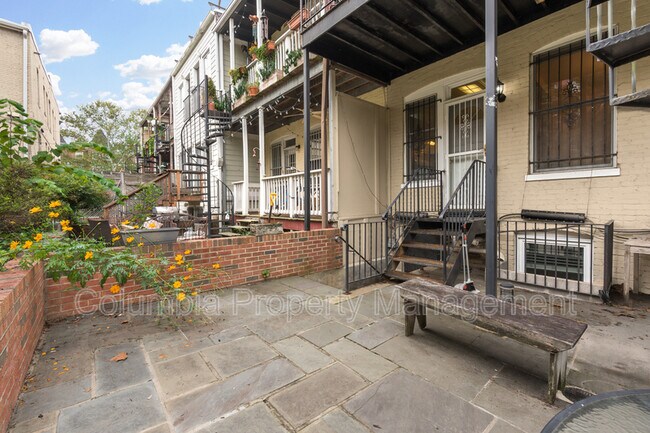 Building Photo - 1713 Euclid St NW