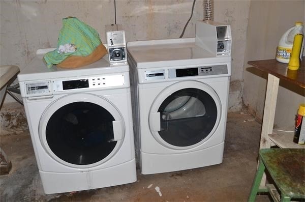 Building Photo - 15 Parkman St