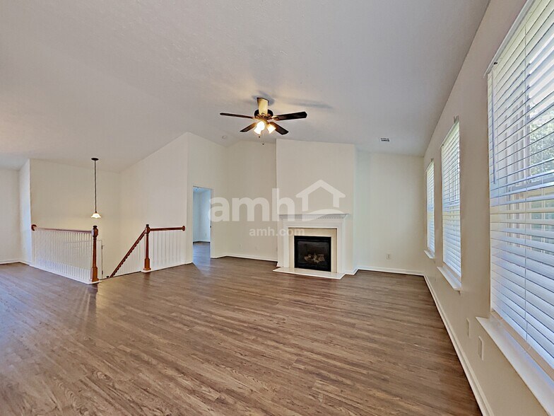 Building Photo - 78 Red Maple Way