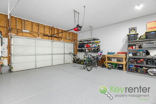 Building Photo - 5 Bedroom 3 Bathroom | Glen Hills - Derby, KS