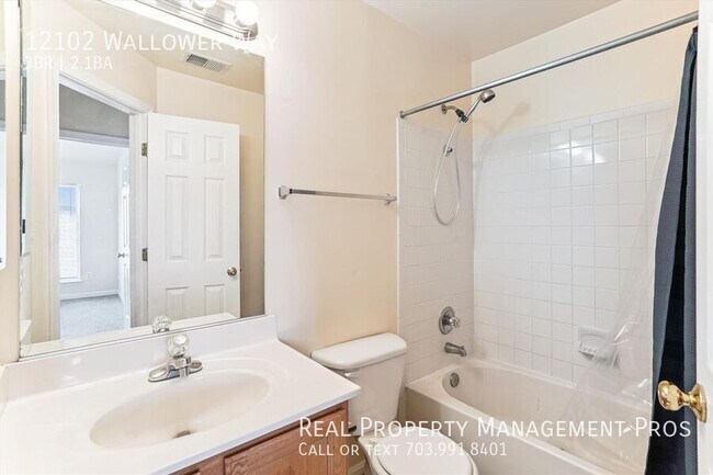 Building Photo - 12102 Wallower Way