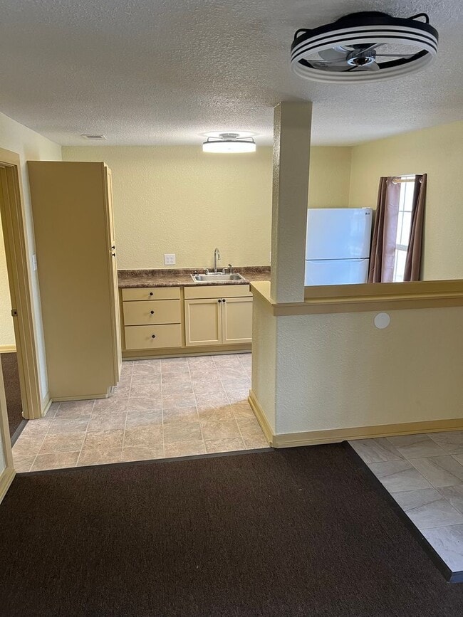 Building Photo - Remodeled Suburban Apartment