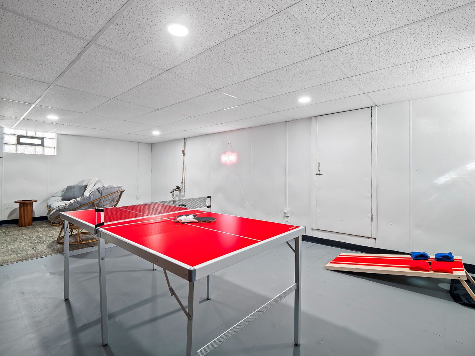 Building Photo - 18031 Larchwood Ave